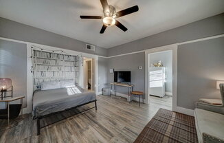 1121 N 5 ST