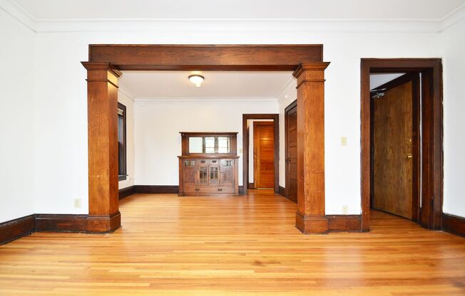 1 bed, 1 bath, 410 sqft, $985, Unit 3 - 31