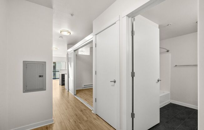 1 bed, 1 bath, 595 sqft, $1,750, Unit 202