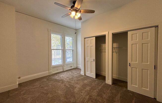 3 beds, 1.5 baths, $1,395, Unit 808 W. Kalamazoo  Unit 1