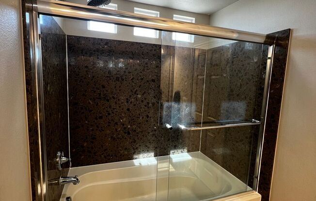 Dual Primary Suites, Heated Pool & Spa in Southwest Las Vegas. SOLAR Panels