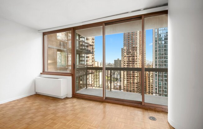 1 bed, 2.5 baths, 770 sqft, $4,995, Unit 26B