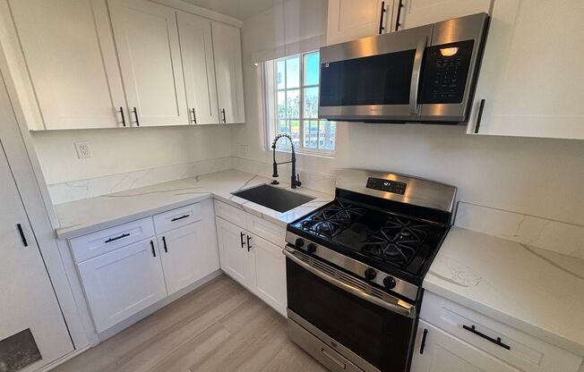Park View Apartments in The Heart of San Diego!