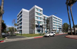 15211 SHERMAN WAY