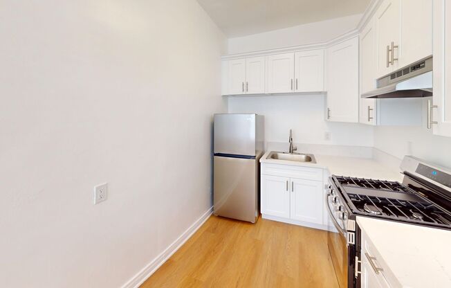 15Th - 2731 W. 15th Apts.