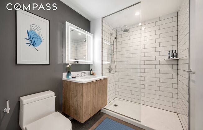 28 15 35 ST