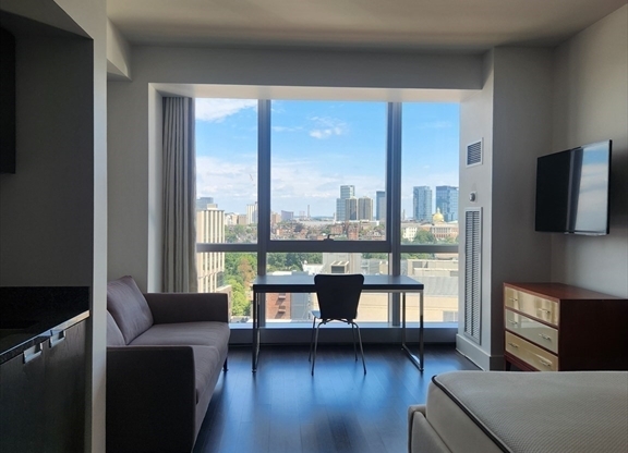 Studio, 1 bath, 427 sqft, $3,200, Unit 19-D