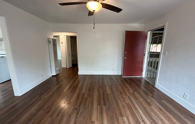 1745 - 1747 Bonnie Brae Avenue Modesto