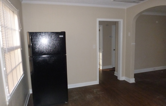 2 beds, 1 bath, $1,680