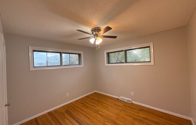 3 beds, 1 bath, $1,600