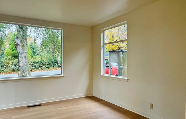 3 beds, 1 bath, $3,450