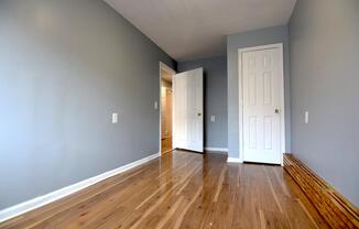 2 beds, 2 baths, 1,300 sqft, $3,300