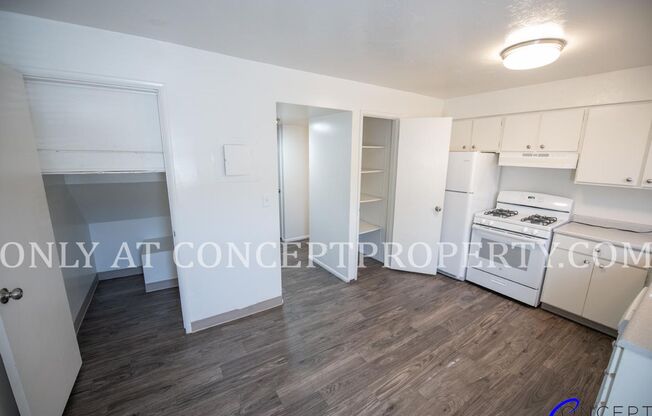 2 beds, 1.5 baths, 1,040 sqft, $1,299, Unit 03