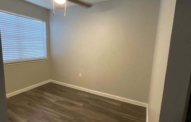 Studio, 1 bath, 500 sqft, $895, Unit 204