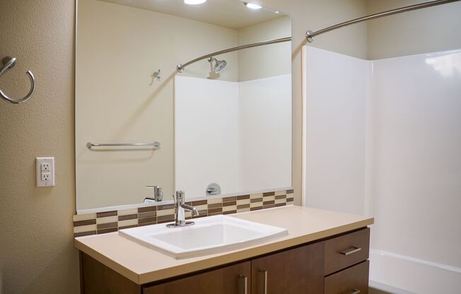 1 bed, 1 bath, $1,395, Unit 205