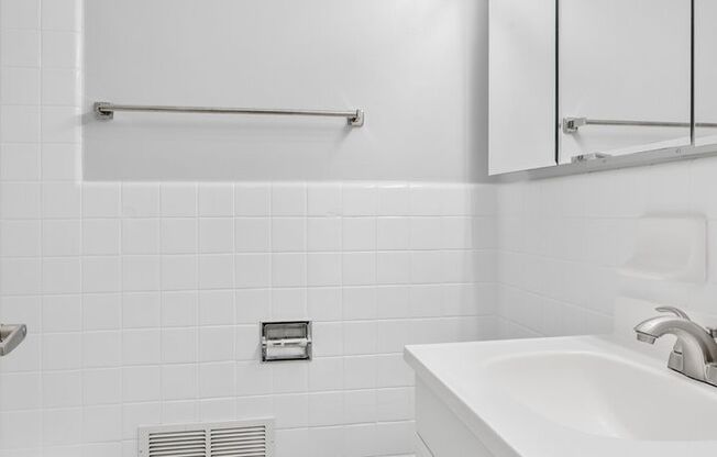 1 bed, 1 bath, 575 sqft, $2,200, Unit 608