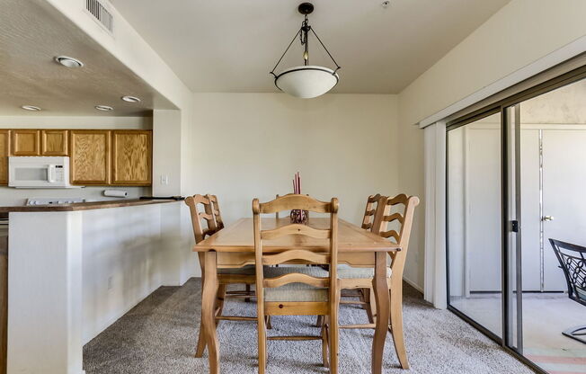 2 beds, 2 baths, 1,403 sqft, $2,000, Unit 2063