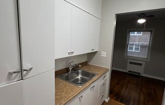 1 bed, 1 bath, 762 sqft, $1,050, Unit 309