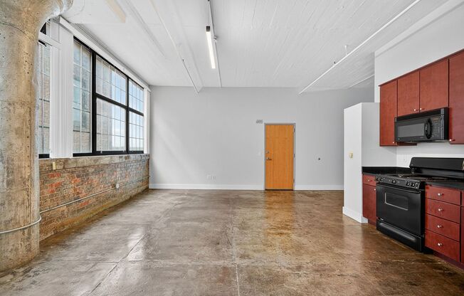 2 beds, 1 bath, 1,054 sqft, $1,225, Unit 110-407