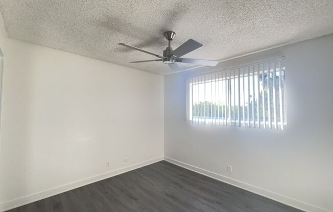 2 beds, 1 bath, 1,100 sqft, $2,568, Unit 241-40