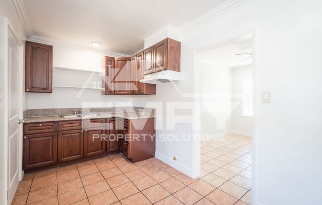 428 N Poplar Ave