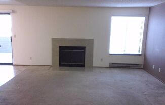 2 beds, 1 bath, 851 sqft, $1,595, Unit C-12