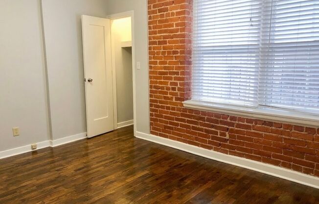 1 bed, 1 bath, 700 sqft, $1,795, Unit 729-104