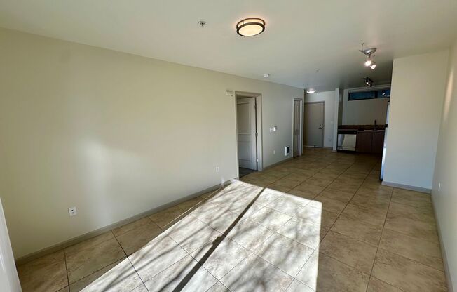 1 bed, 1 bath, 678 sqft, $1,895, Unit Unit 304