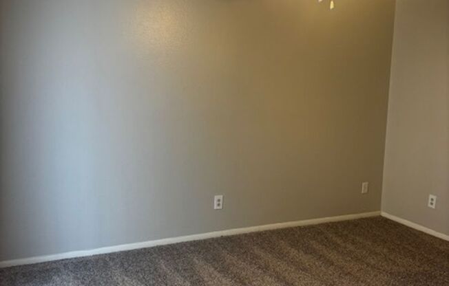 2 beds, 2 baths, 1,202 sqft, $920, Unit 1103