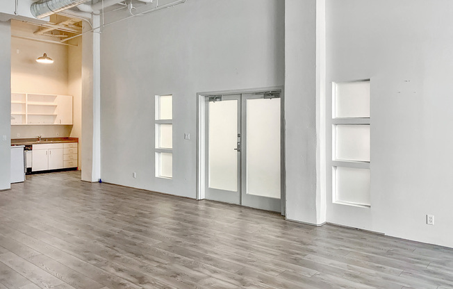 Simon Levi – Lofts