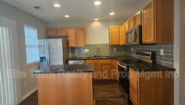 6807 JUNIPER TREE ST