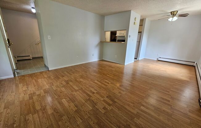 Serene 2 Bedroom 1 1/2 Bath Aurora Townhome w/ Attached Garage, Washer/Dryer