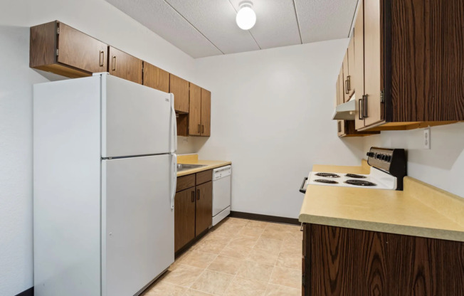 2 beds, 1 bath, 1,000 sqft, $1,050, Unit 212