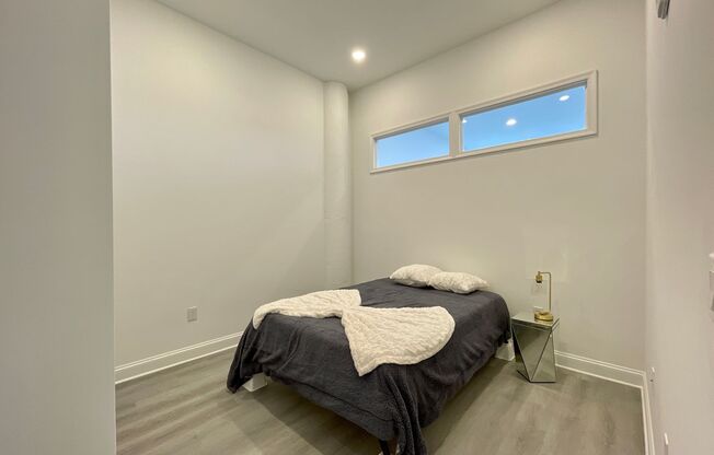 1 bed, 1 bath, 575 sqft, $1,195, Unit Unit 57