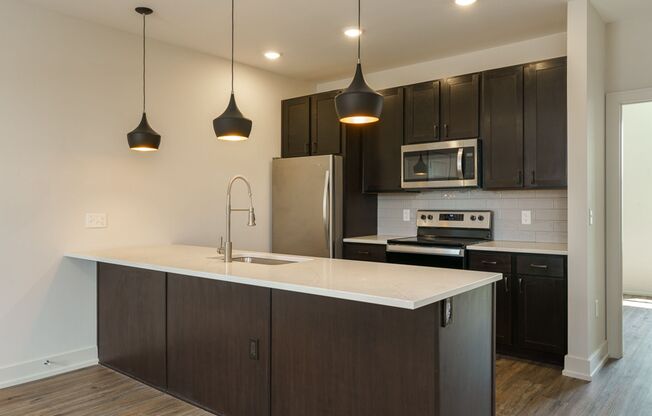 2 beds, 2 baths, $1,875, Unit 1050 N 4th St. Apt. 316