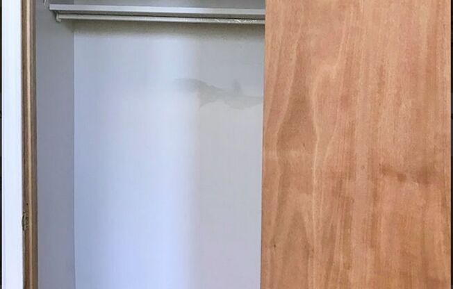 1 bed, 1 bath, 600 sqft, $825, Unit 203