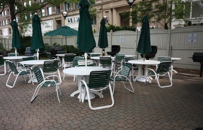 1 bed, 1 bath, 872 sqft, $3,200, Unit 30H