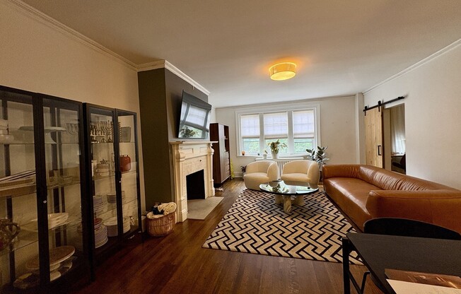 6 LANARK RD