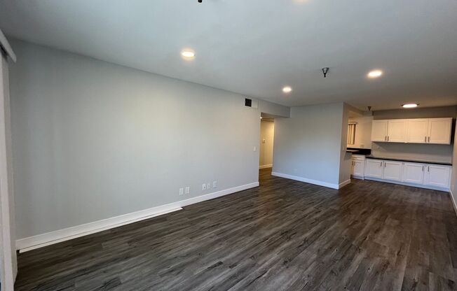 2 beds, 2 baths, 1,000 sqft, $2,898, Unit 101