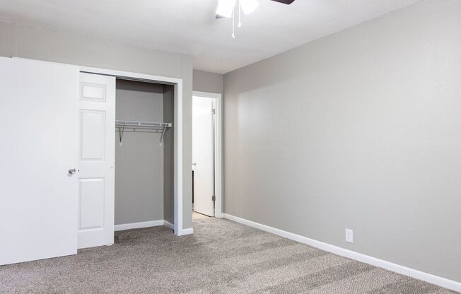 3 beds, 1.5 baths, 960 sqft, $1,250, Unit C1