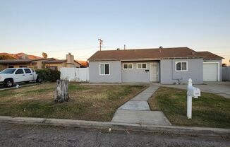 Beautiful remodel 3 bed 2 bath house