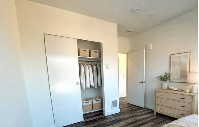 1 bed, 1 bath, 434 sqft, $2,445, Unit 305