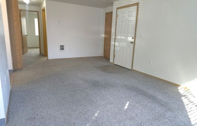 2 beds, 1 bath, 875 sqft, $1,450, Unit 127-58