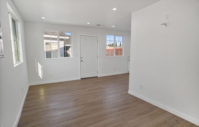 Newly Built 2-Bedroom Home in Private Cul-de-Sac – Available Now