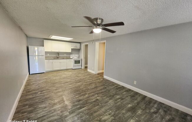 1 bed, 1 bath, 700 sqft, $1,195, Unit Unit 48