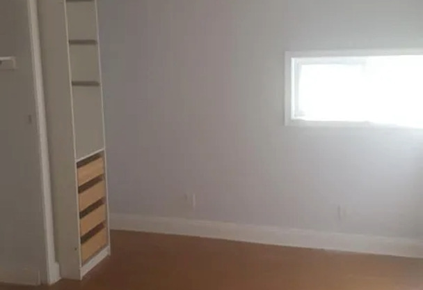 4 Bedroom 2.5 Bathroom Single Family Home
