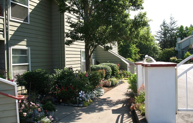 2 beds, 2 baths, 1,165 sqft, $1,700, Unit 3725