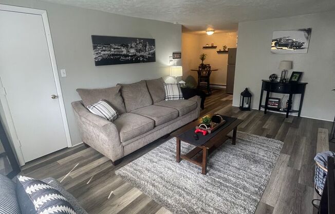 Locust Hill Apartments