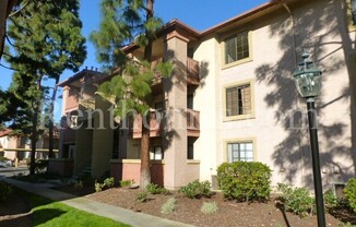 Rancho Bernardo, 12043 Alta Carmel Ct #122, Granite Counters, AC, Fireplace, Community Pool, Spa, Fitness, Sauna and Racquetball