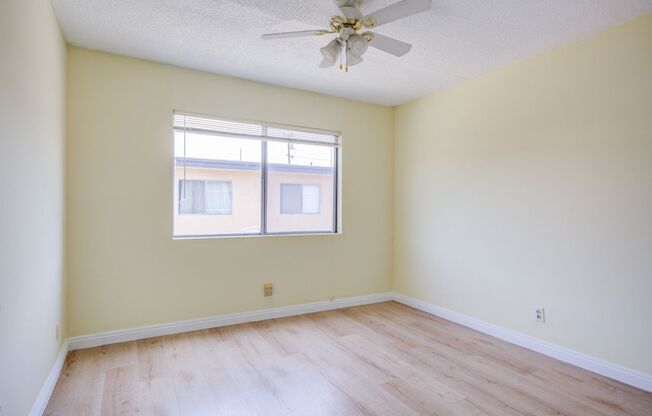 2 beds, 1 bath, $1,900, Unit # 15